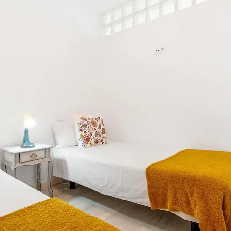 A Pasos De La Playa 2 Dorm. En La Carihuela Torremolinos